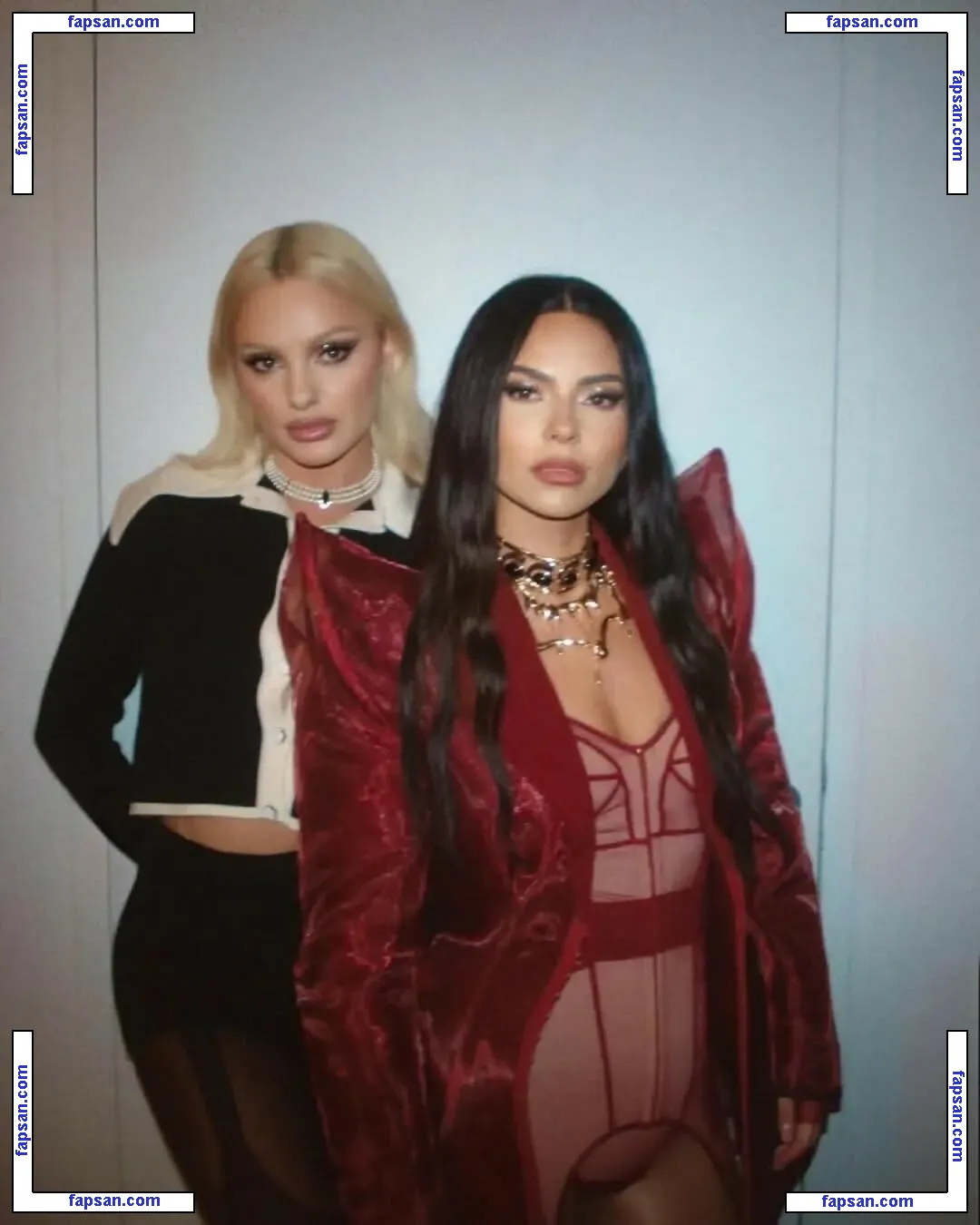 Apostoleanu nude photo #0202 from OnlyFans