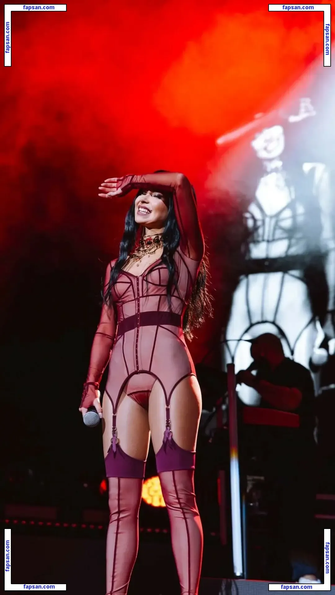 Apostoleanu nude photo #0206 from OnlyFans