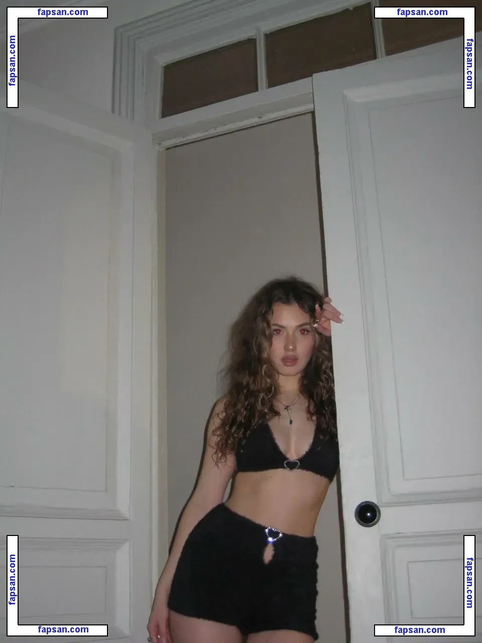 Appolix голая фото #0002 с Онлифанс