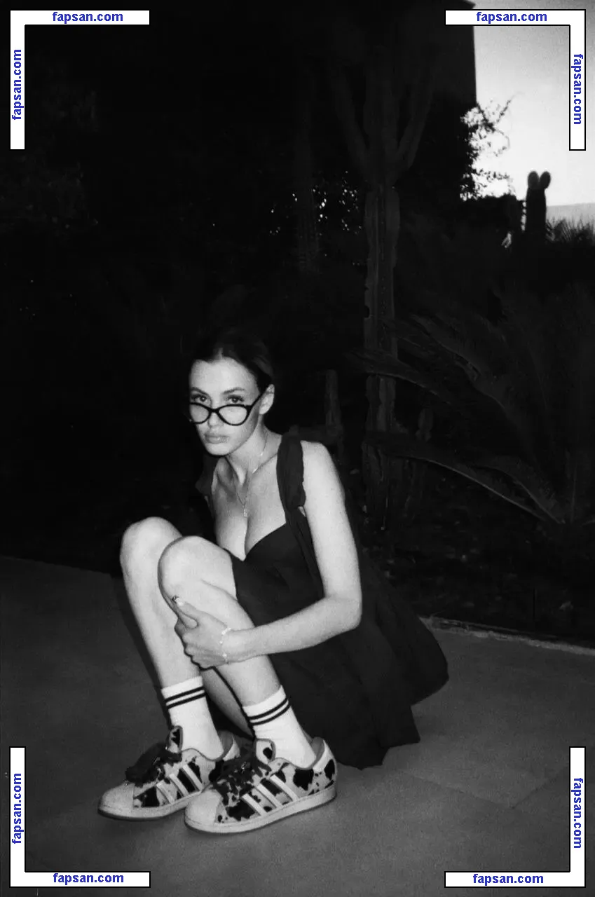 Appolix голая фото #0011 с Онлифанс