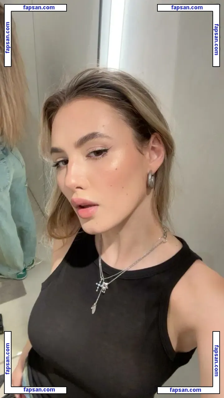 Appolix голая фото #0017 с Онлифанс