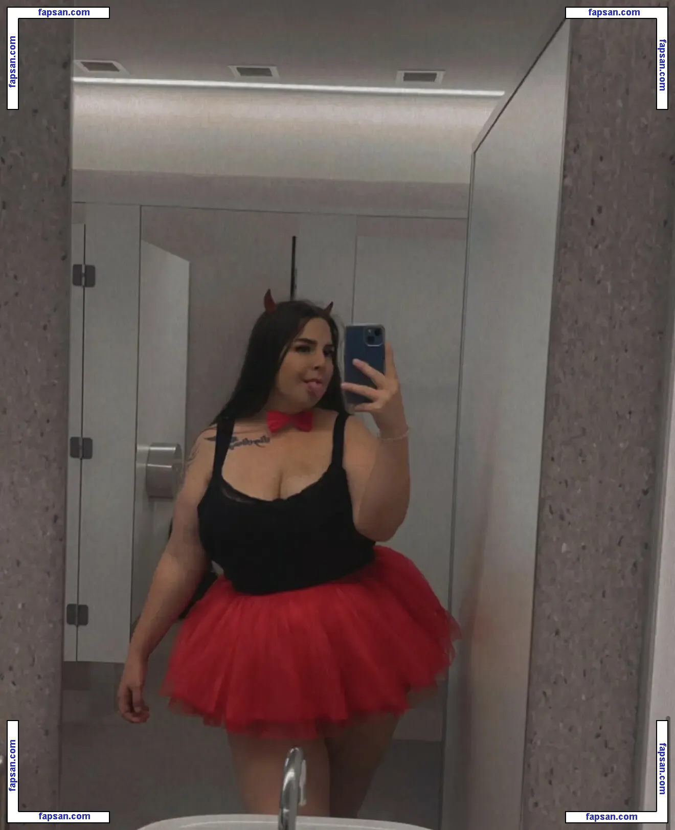 April_Mikaela nude photo #0001 from OnlyFans