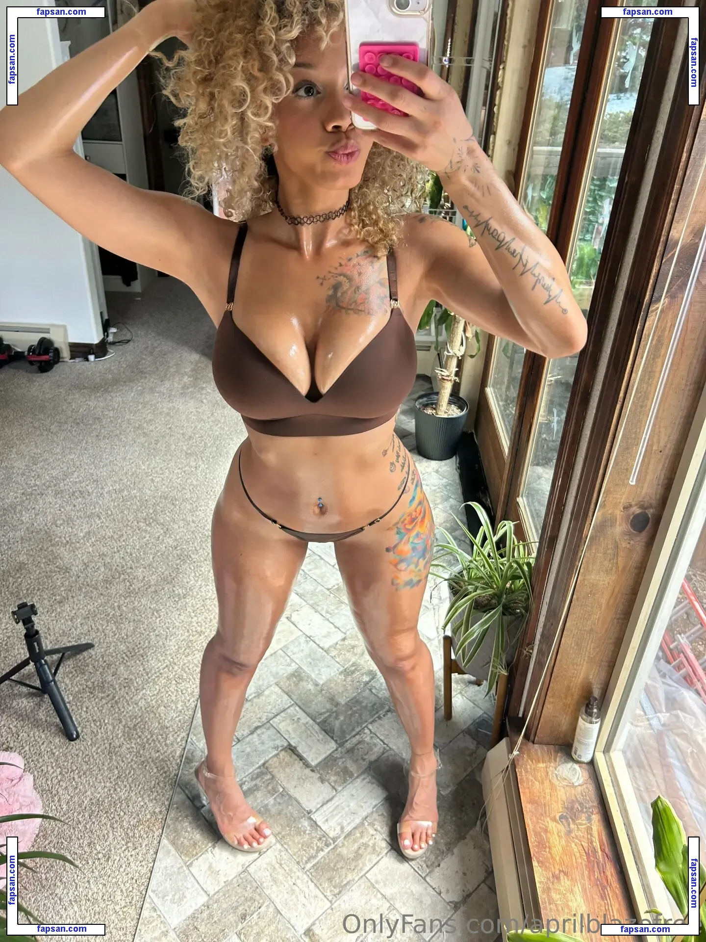 aprilblazefree nude photo #0008 from OnlyFans