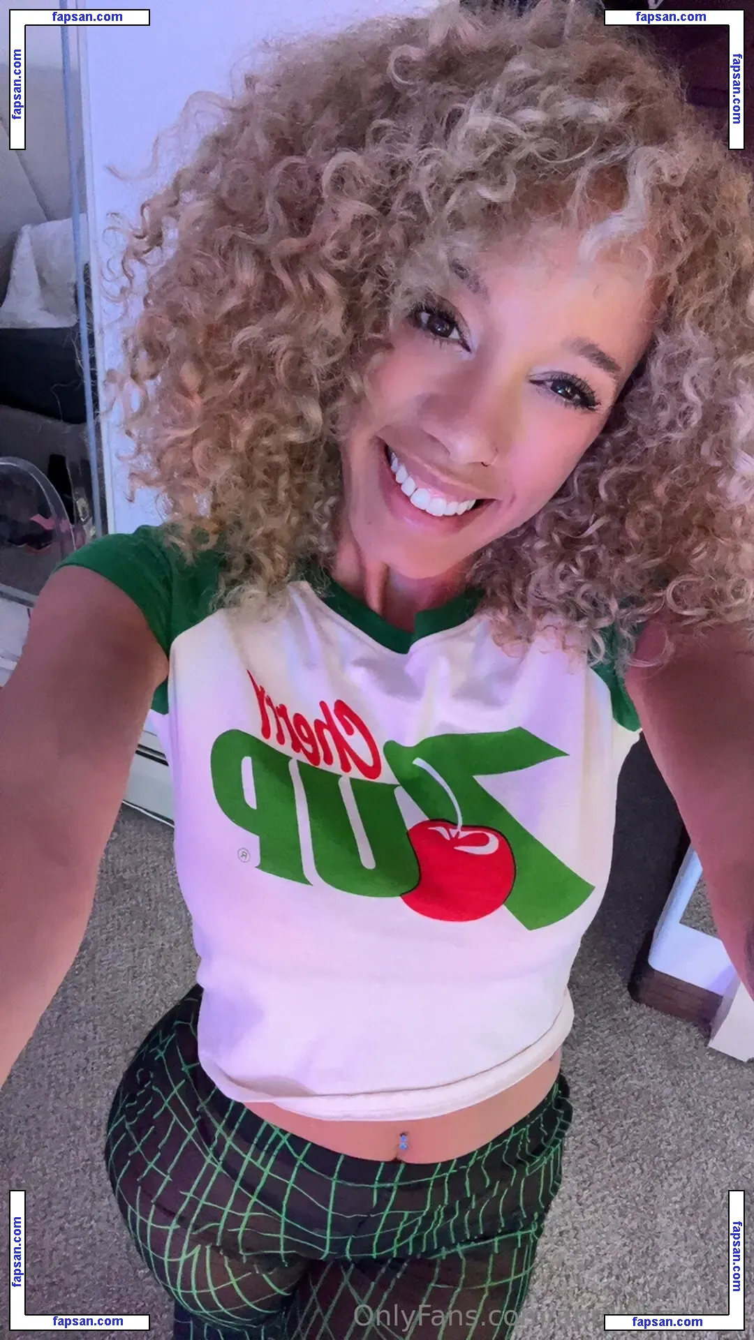 aprilblazefree nude photo #0012 from OnlyFans