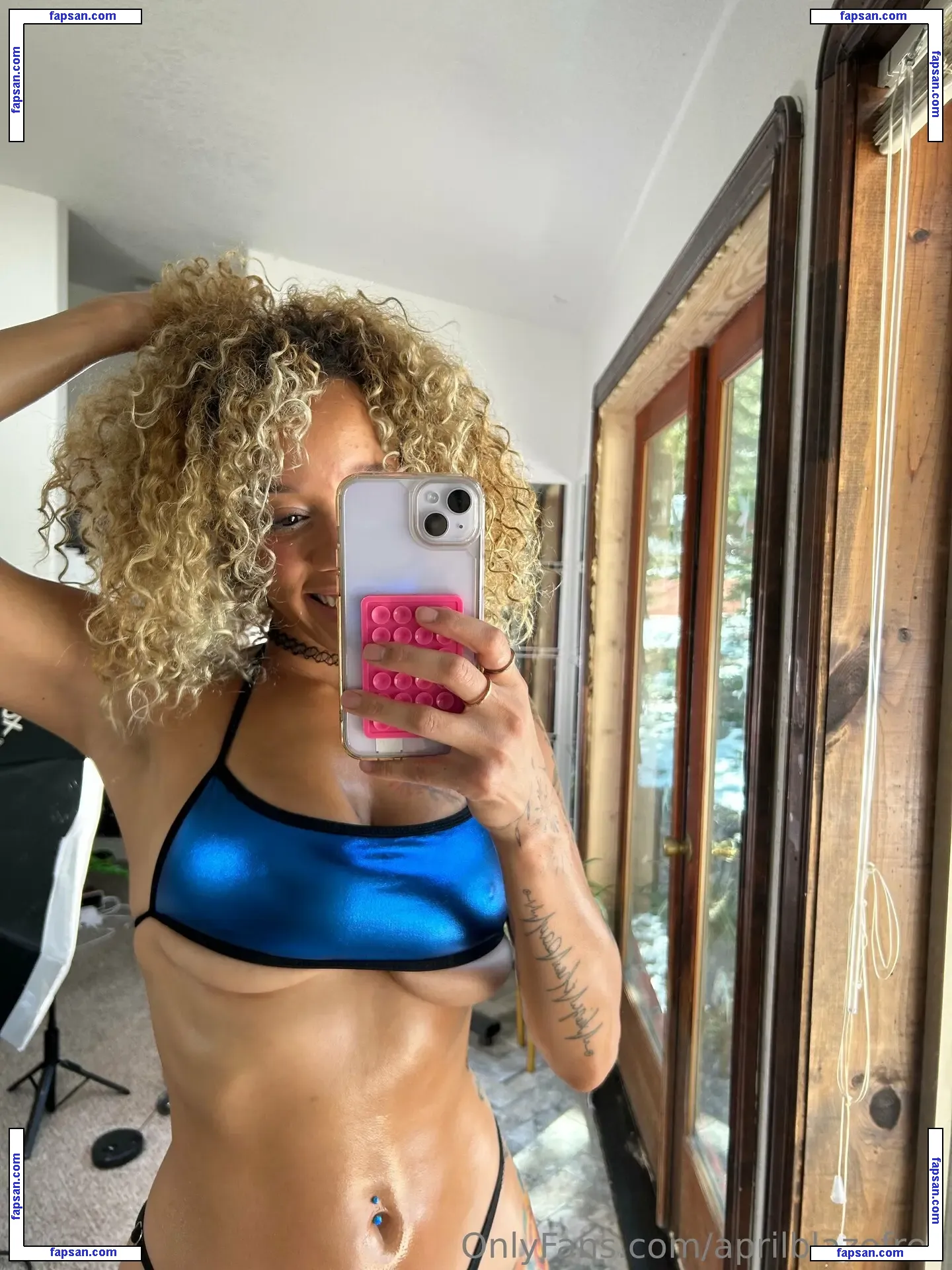 aprilblazefree nude photo #0019 from OnlyFans