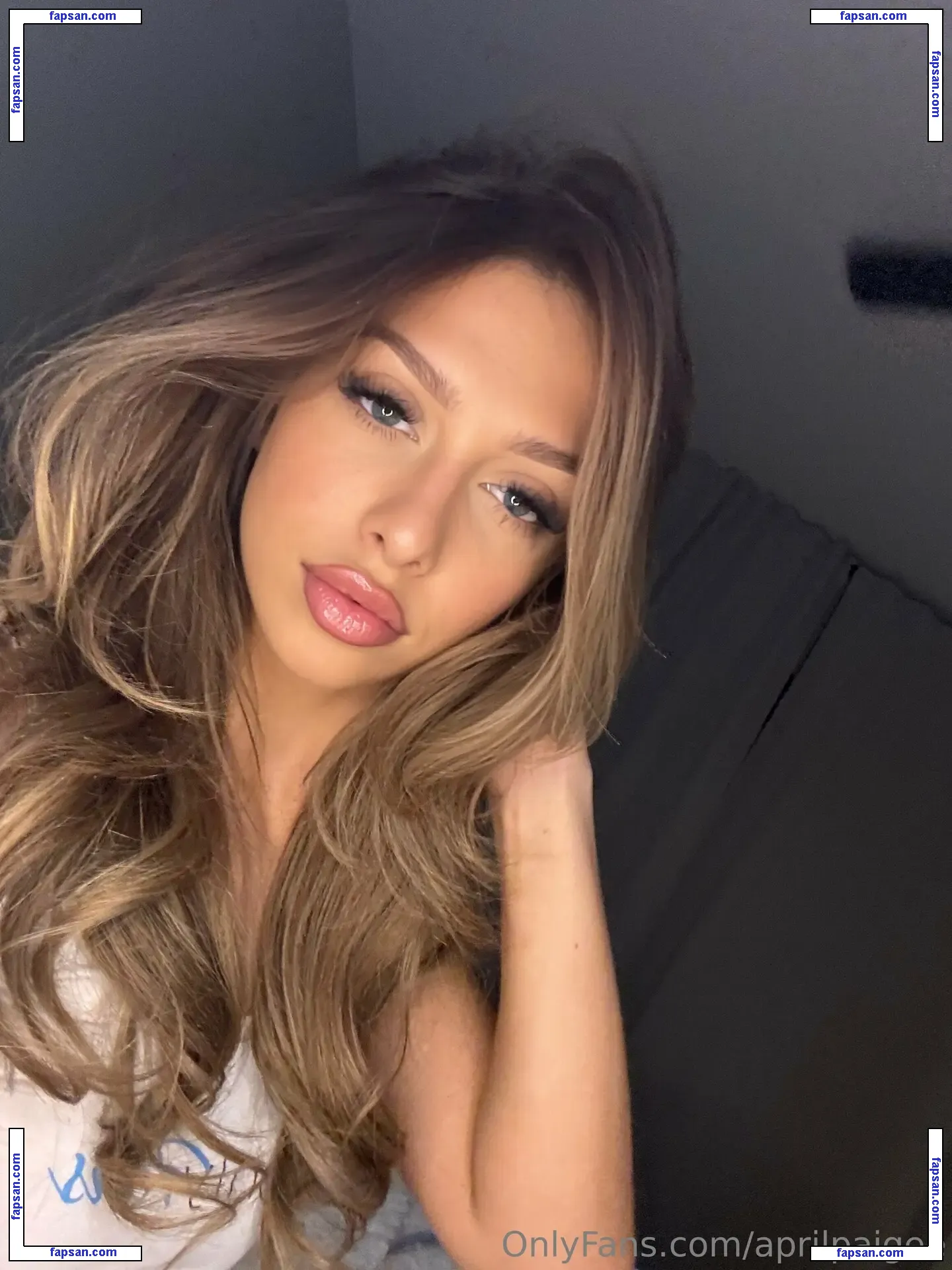 aprilpaigee nude photo #0189 from OnlyFans