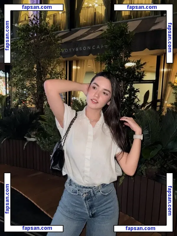 Arabella Gregory nude photo #0015 from OnlyFans