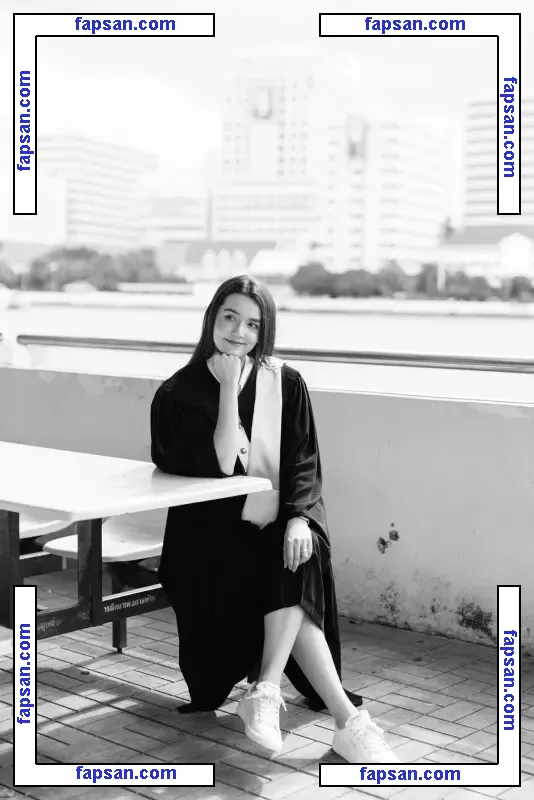 Arabella Gregory nude photo #0017 from OnlyFans