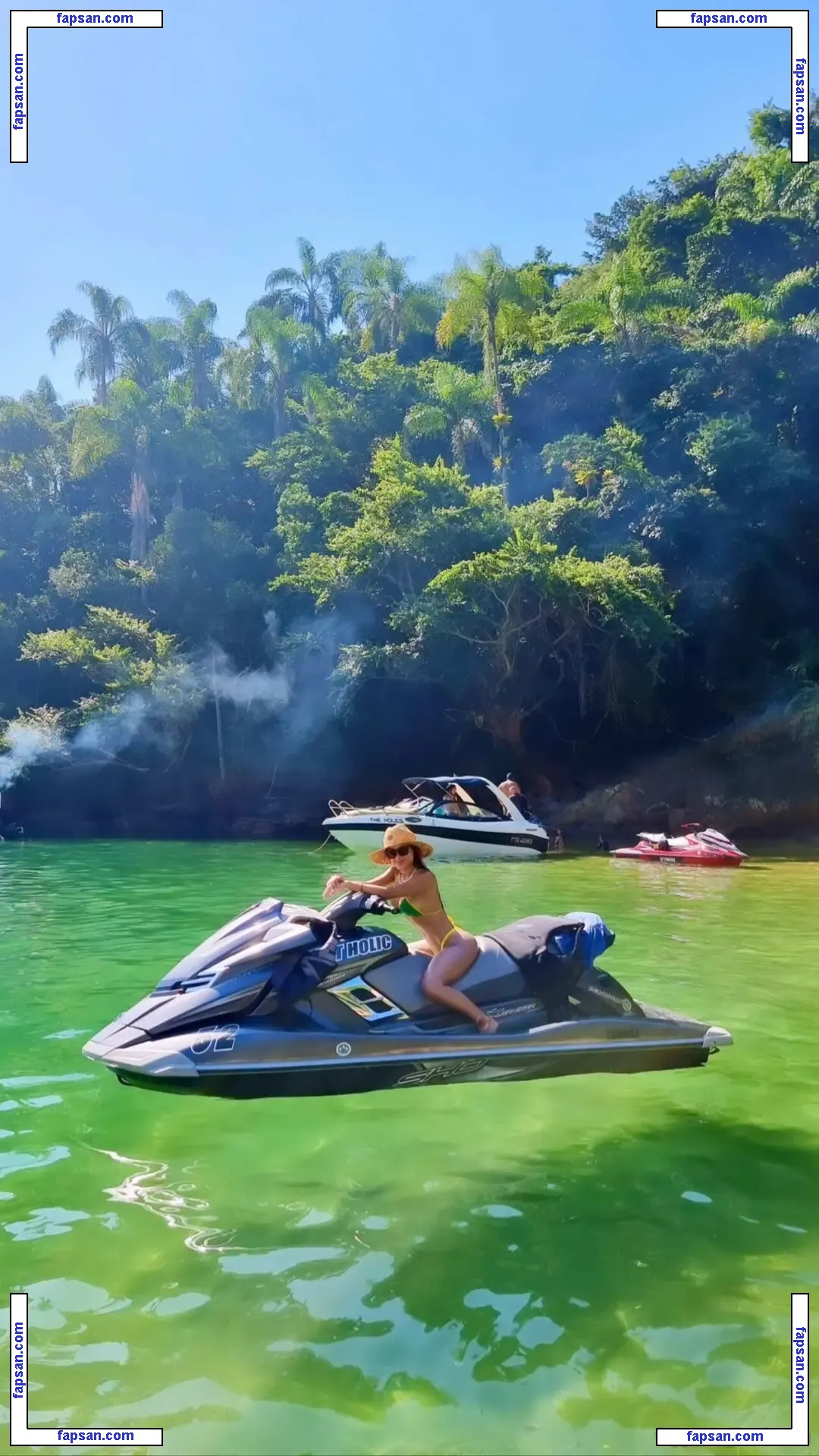 aragomezr nude photo #0003 from OnlyFans