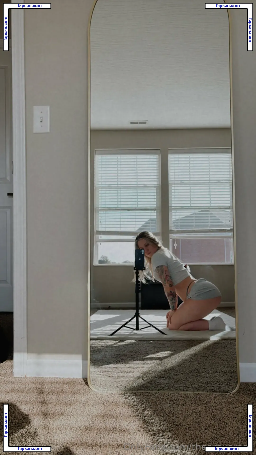 Araya Rose nude photo #0015 from OnlyFans