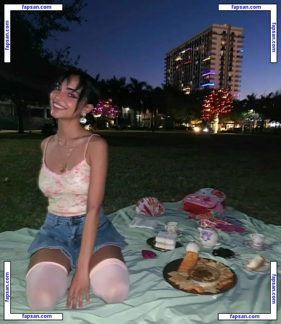 Aria Flores nude photo #0027 from OnlyFans