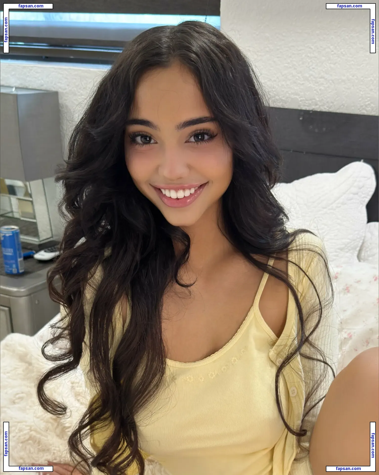 Aria Flores nude photo #0039 from OnlyFans