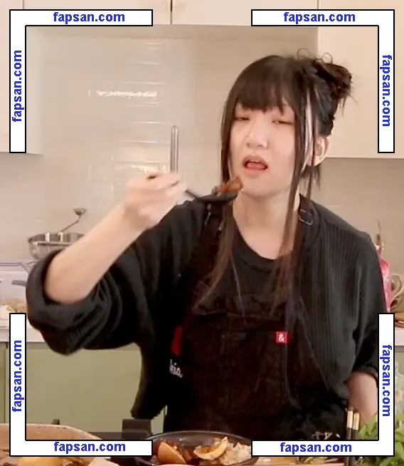 Aria Saki nude photo #0032 from OnlyFans