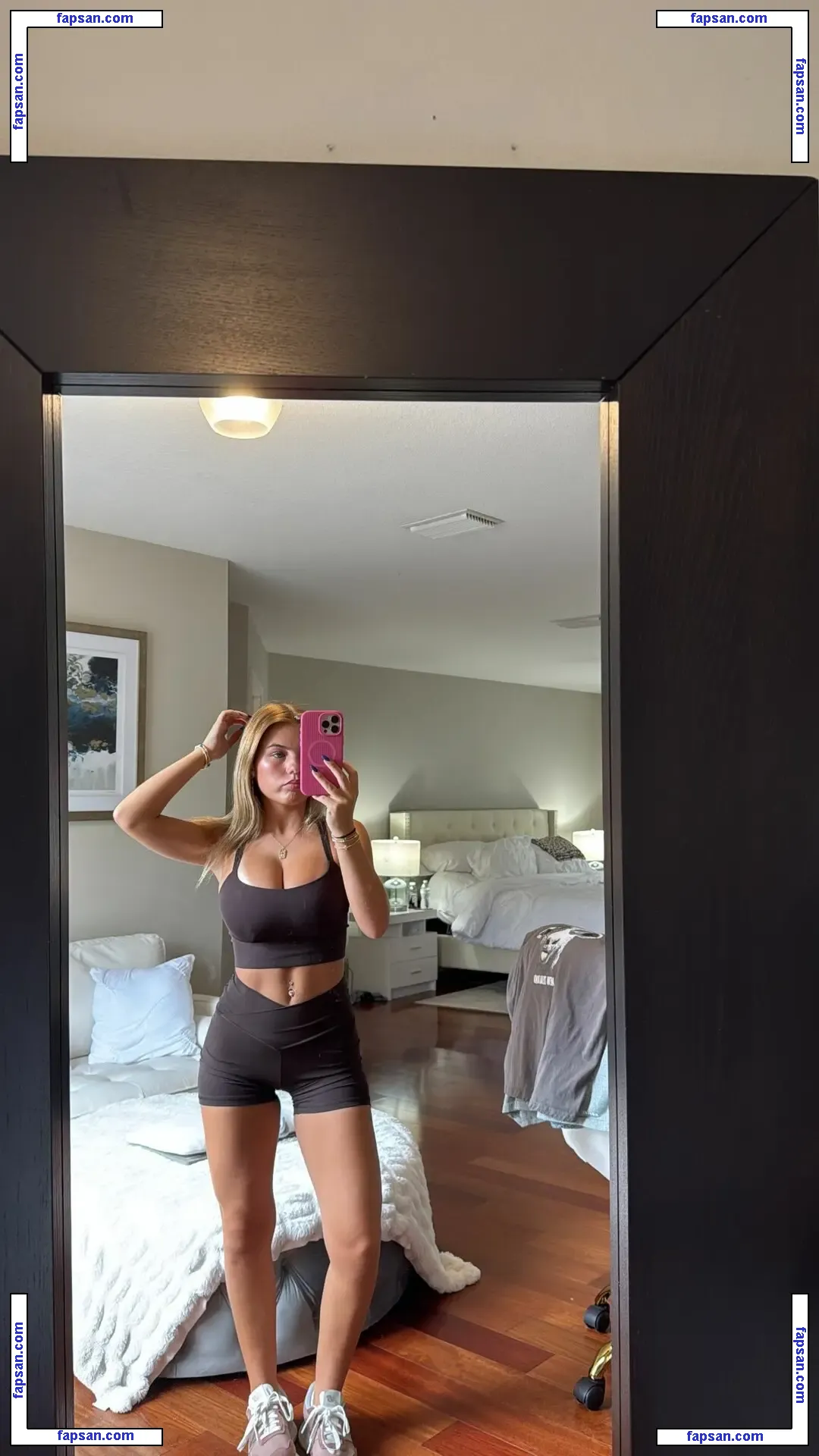 Ariana White nude photo #0098 from OnlyFans