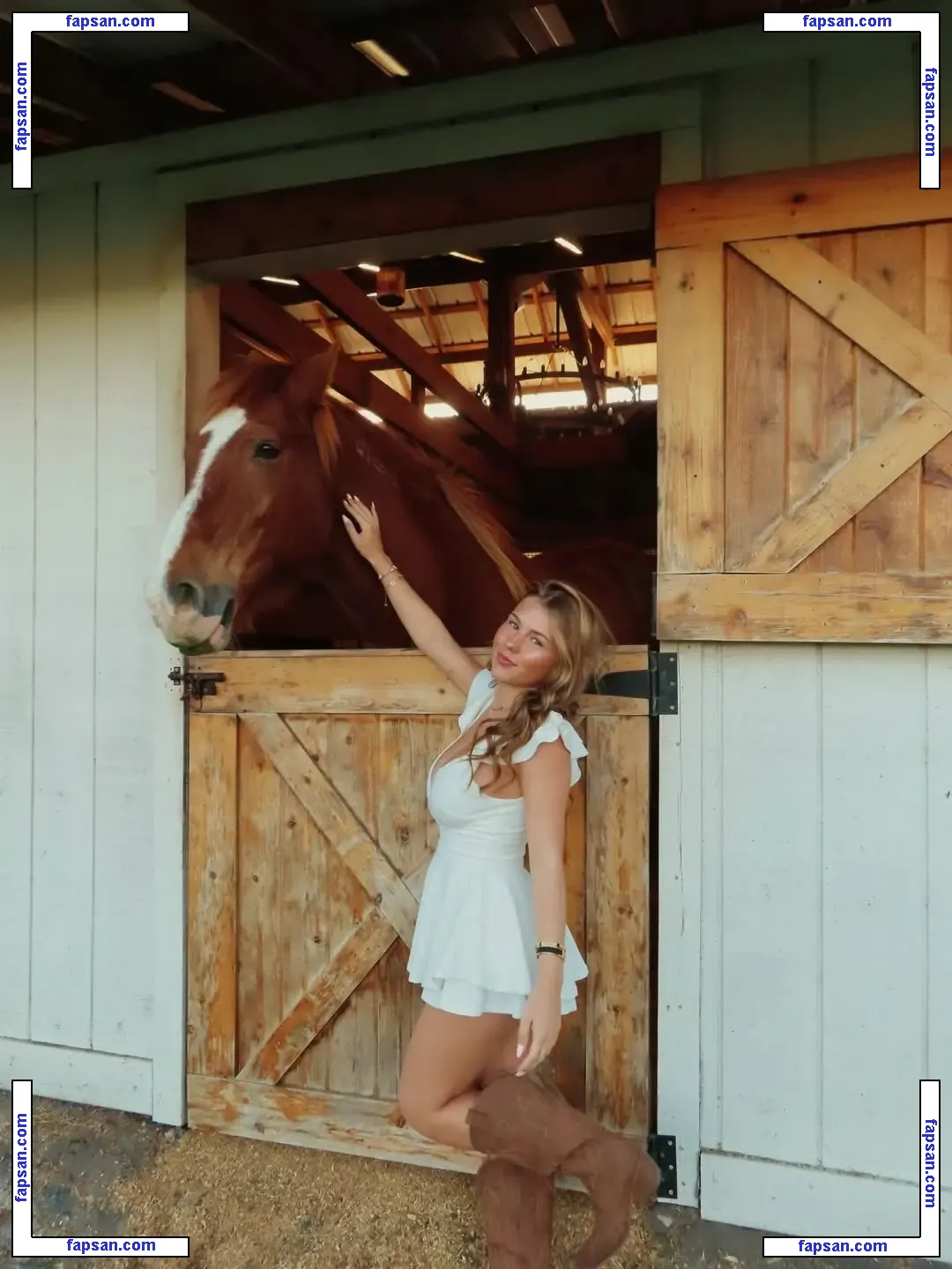 Ariana White nude photo #0181 from OnlyFans