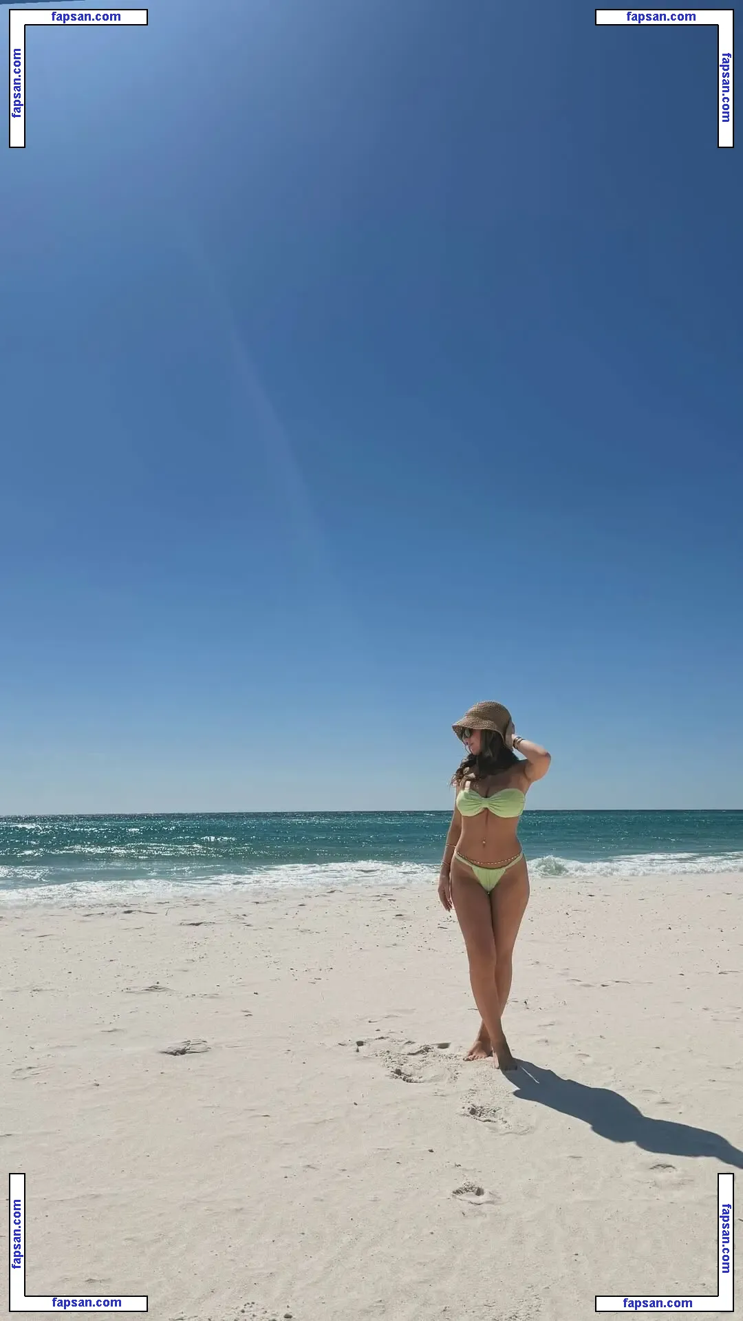 Ariana White nude photo #0192 from OnlyFans