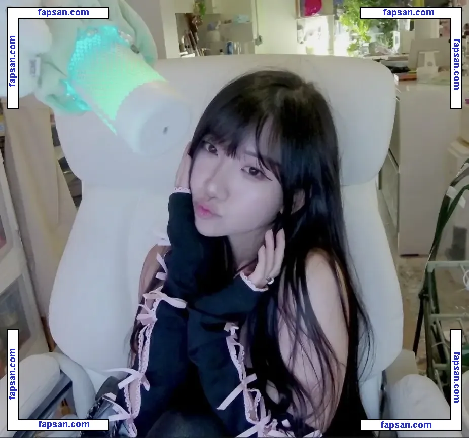 AriaSaki nude photo #1074 from OnlyFans