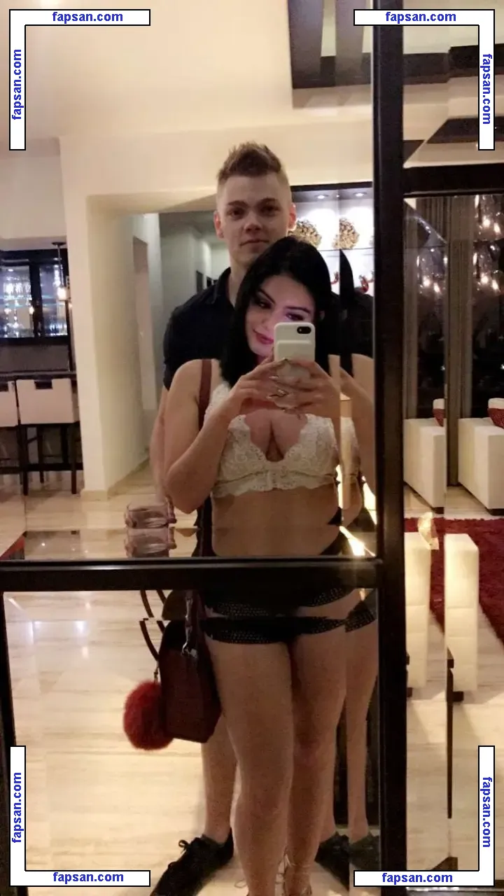 Ariel Winter nude photo #1460 from OnlyFans