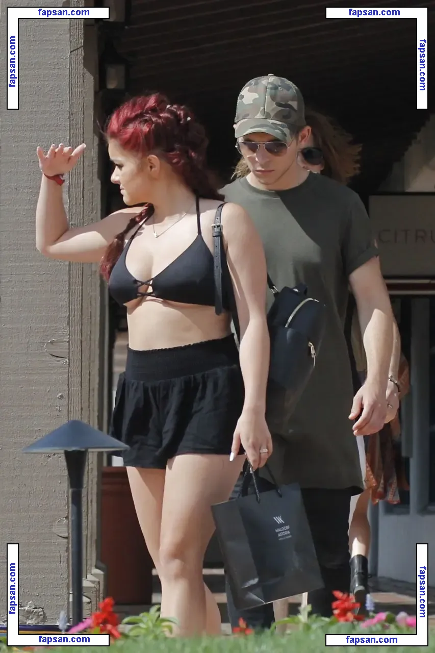 Ariel Winter nude photo #1890 from OnlyFans