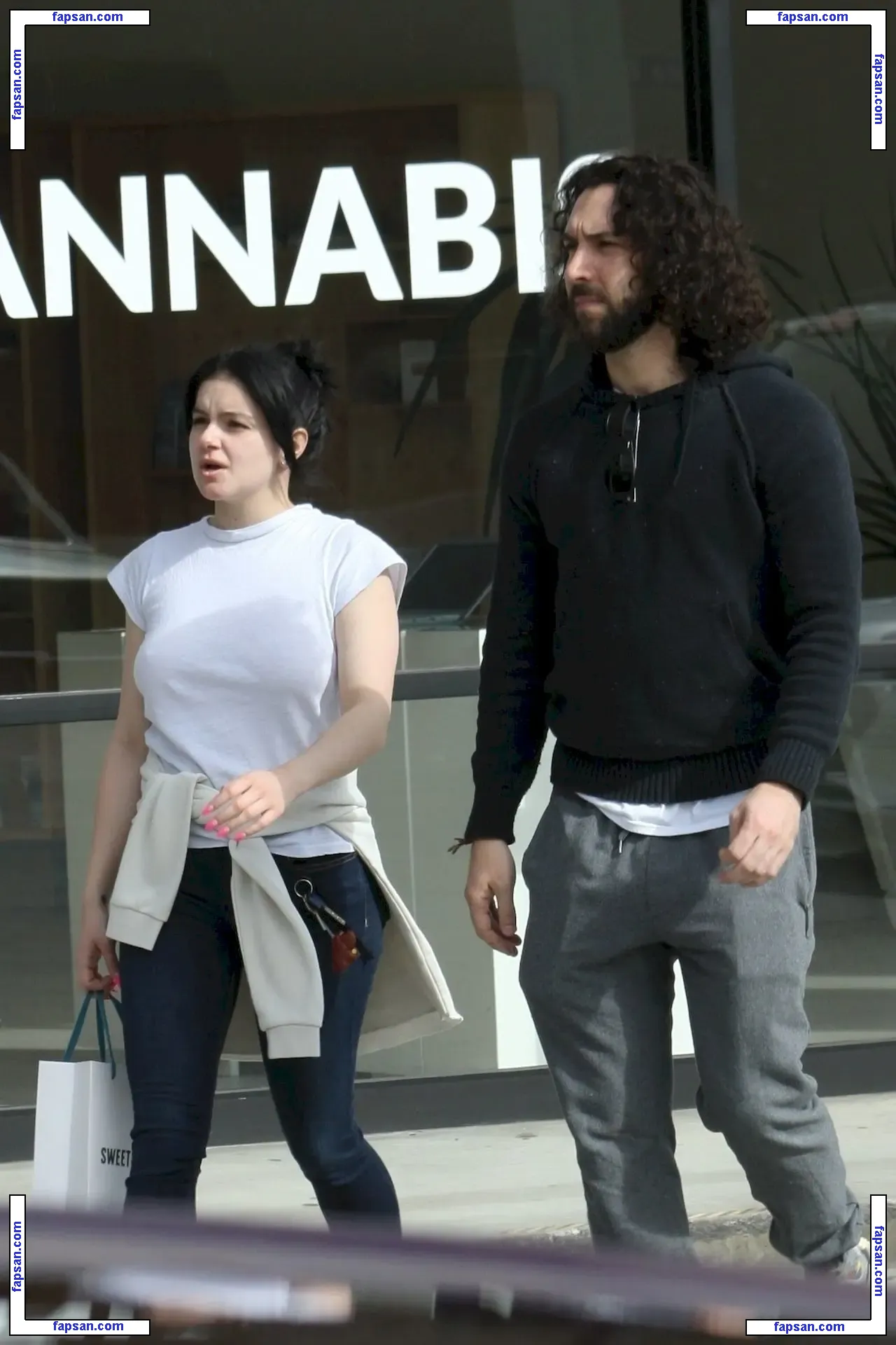 Ariel Winter nude photo #2971 from OnlyFans