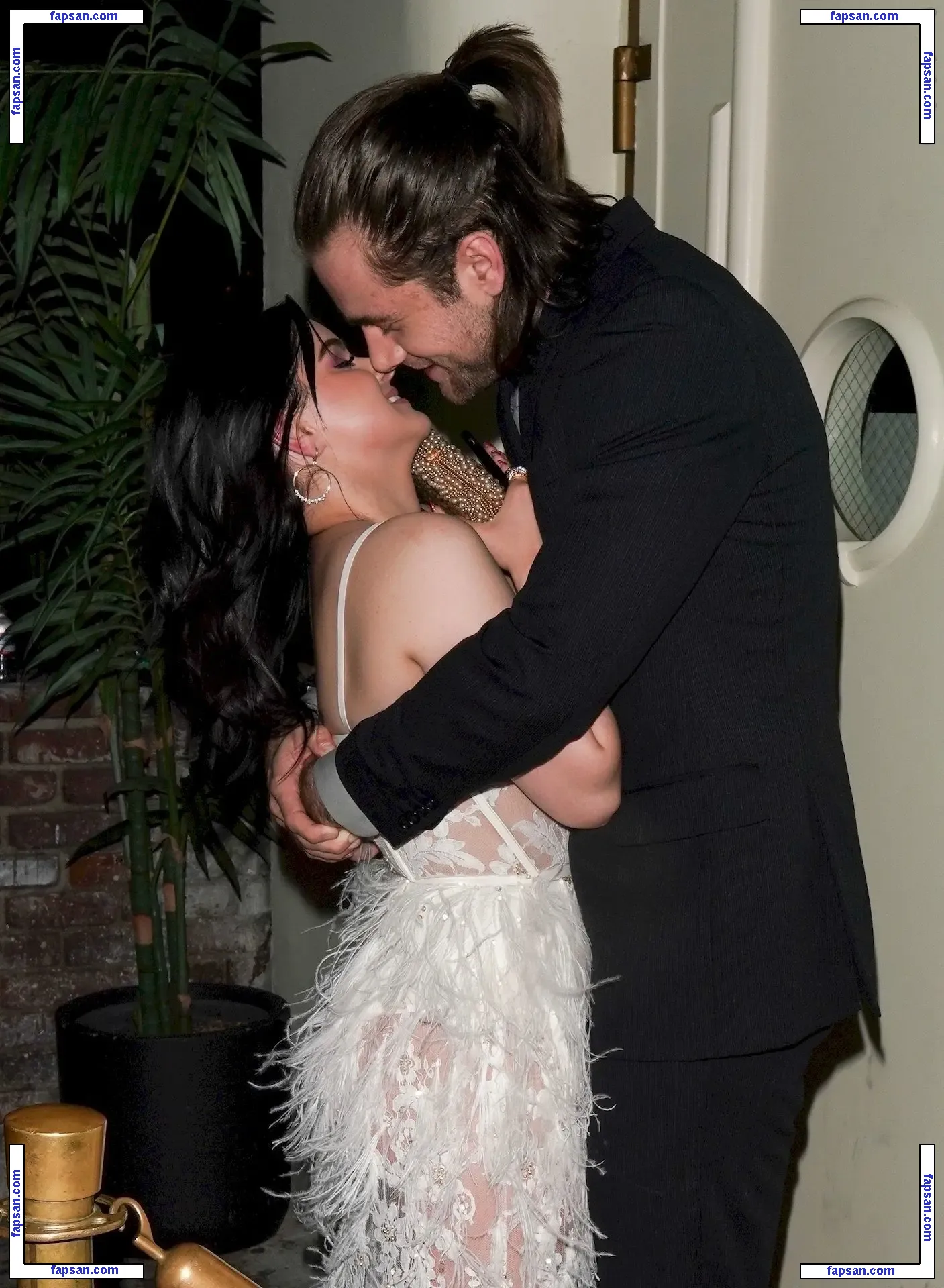 Ariel Winter nude photo #3080 from OnlyFans