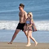 Ariel Winter nude #3572