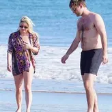 Ariel Winter nude #3599