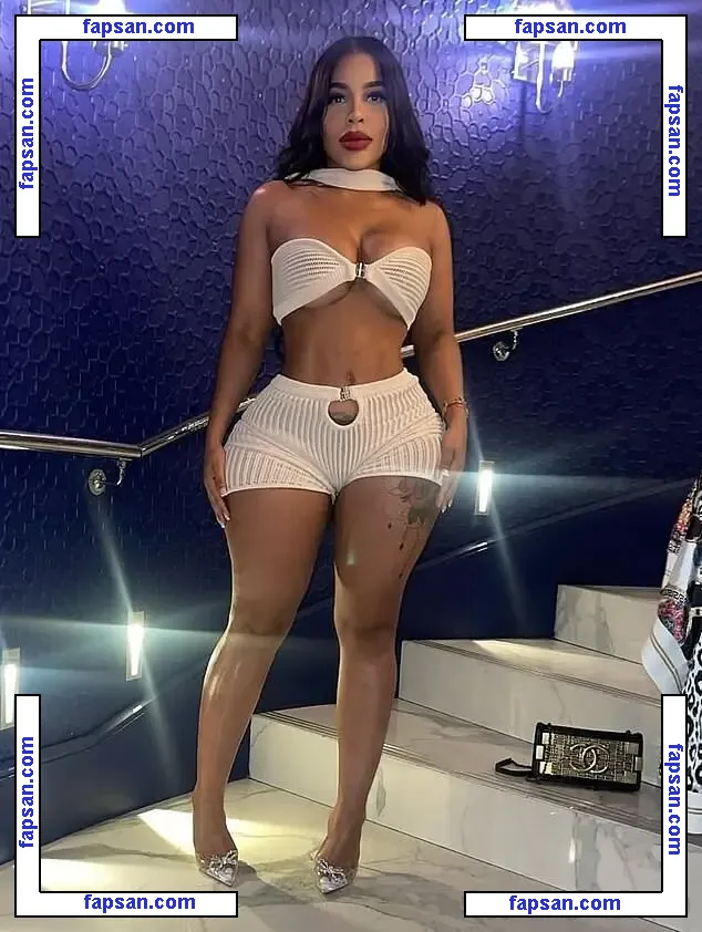 Ariela Langosta nude photo #0007 from OnlyFans