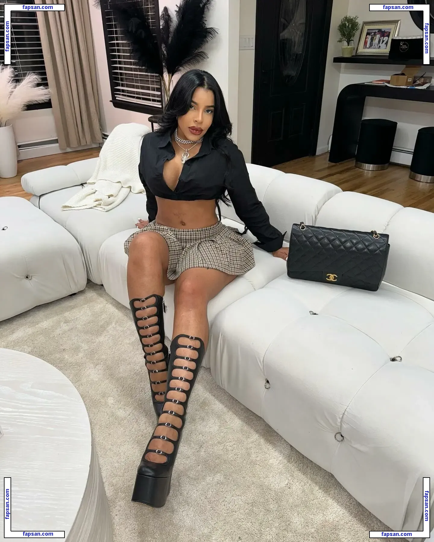 Ariela Langosta nude photo #0013 from OnlyFans