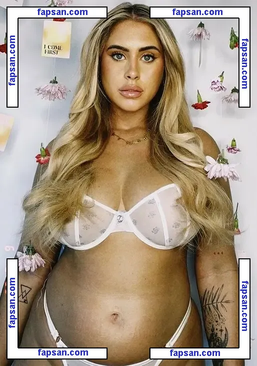 Ariella Nyssa nude photo #0097 from OnlyFans