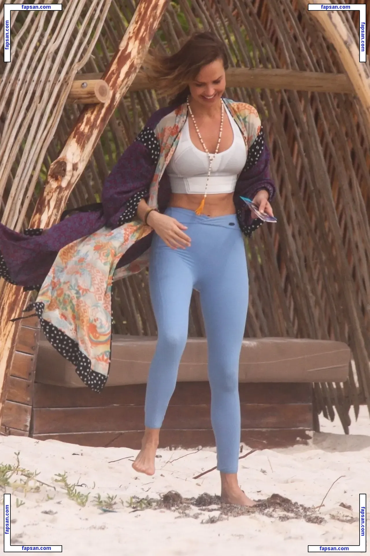 Arielle Kebbel голая фото #0130 с Онлифанс