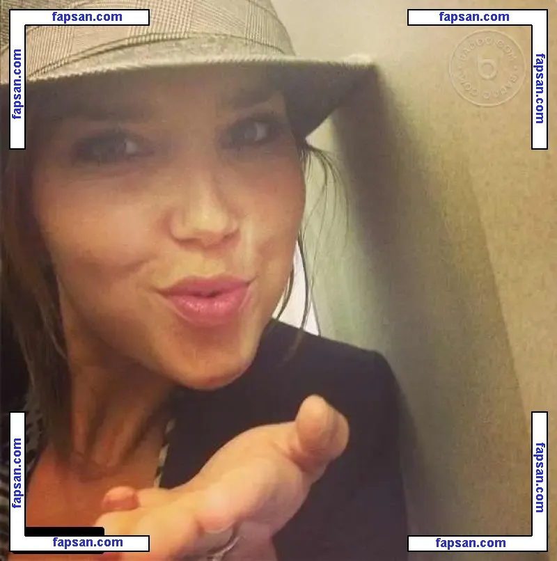 Arielle Kebbel голая фото #0211 с Онлифанс