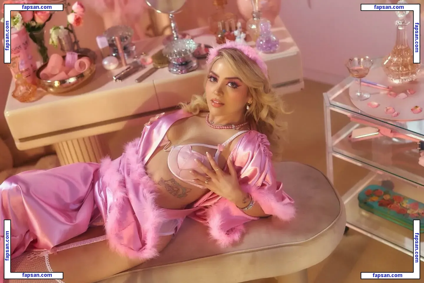 AriGameplays nude photo #0041 from OnlyFans