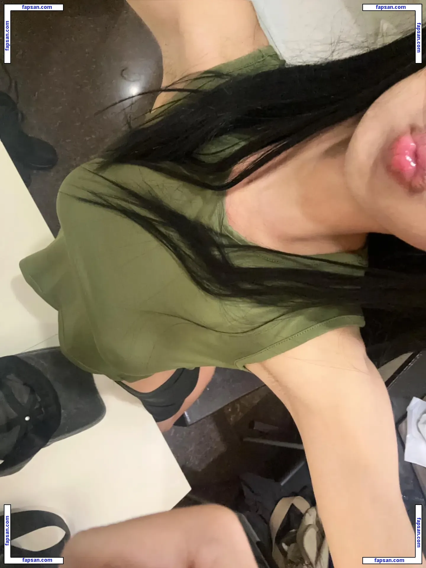 Arihienna nude photo #0022 from OnlyFans