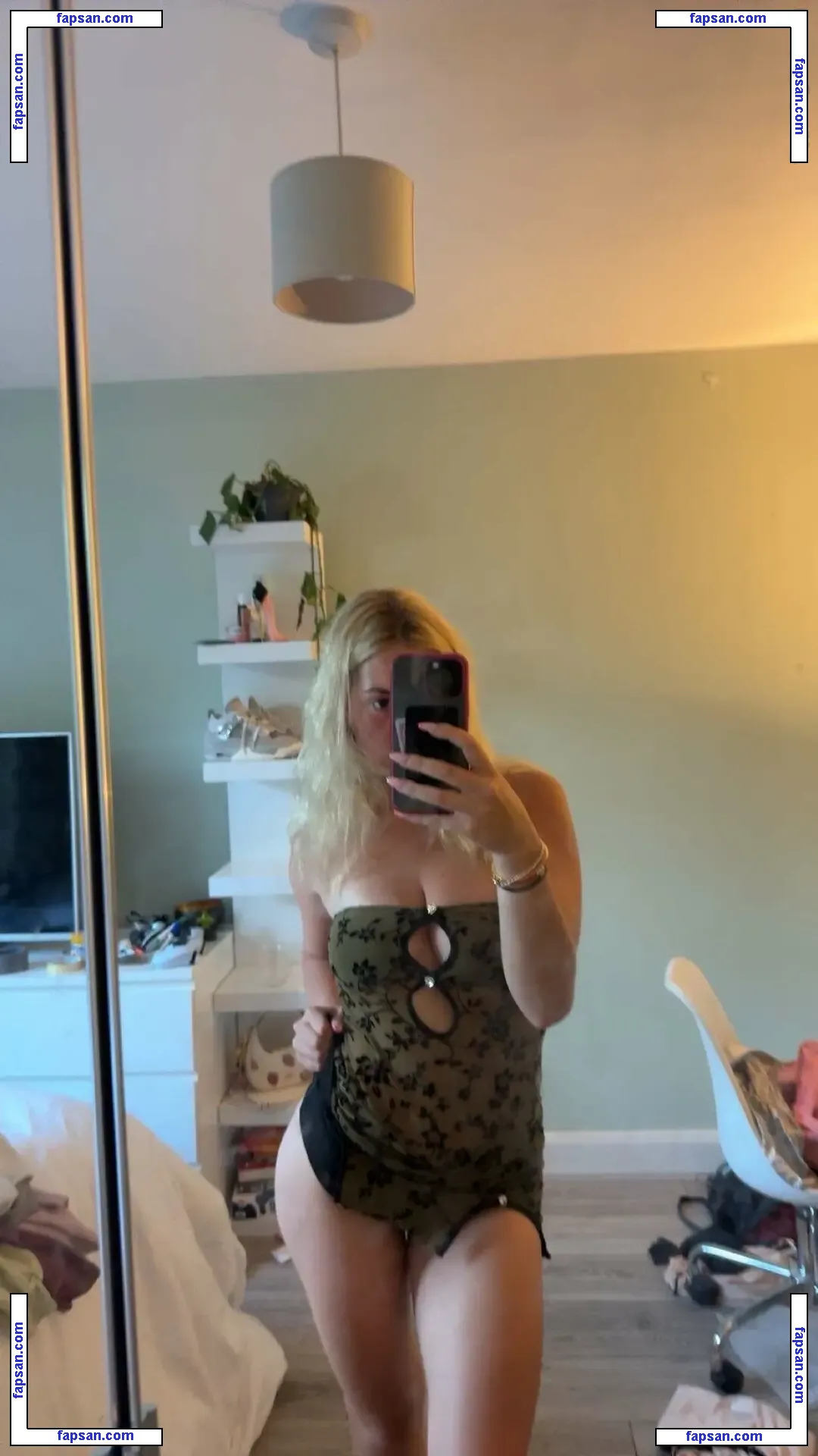 Arina Mirova nude photo #0003 from OnlyFans