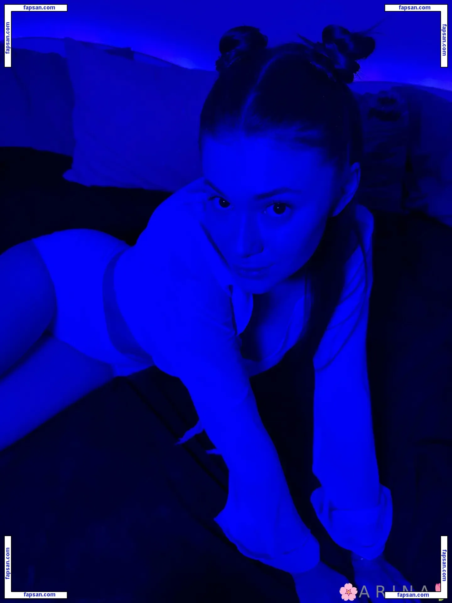 arina_stars nude photo #0002 from OnlyFans