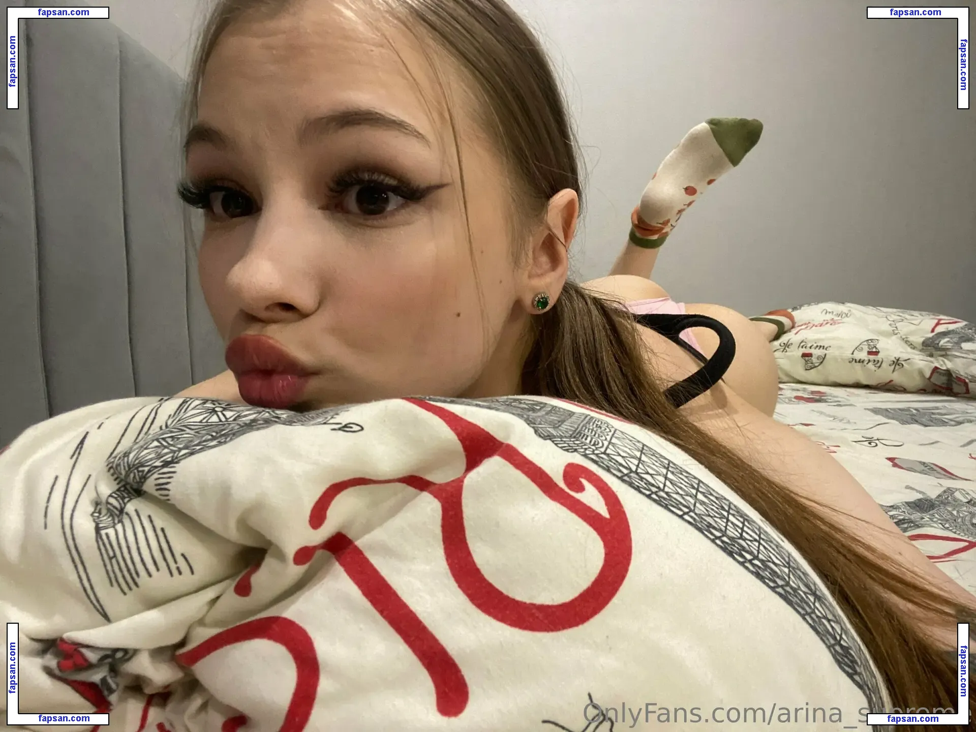 arina_supreme nude photo #0019 from OnlyFans