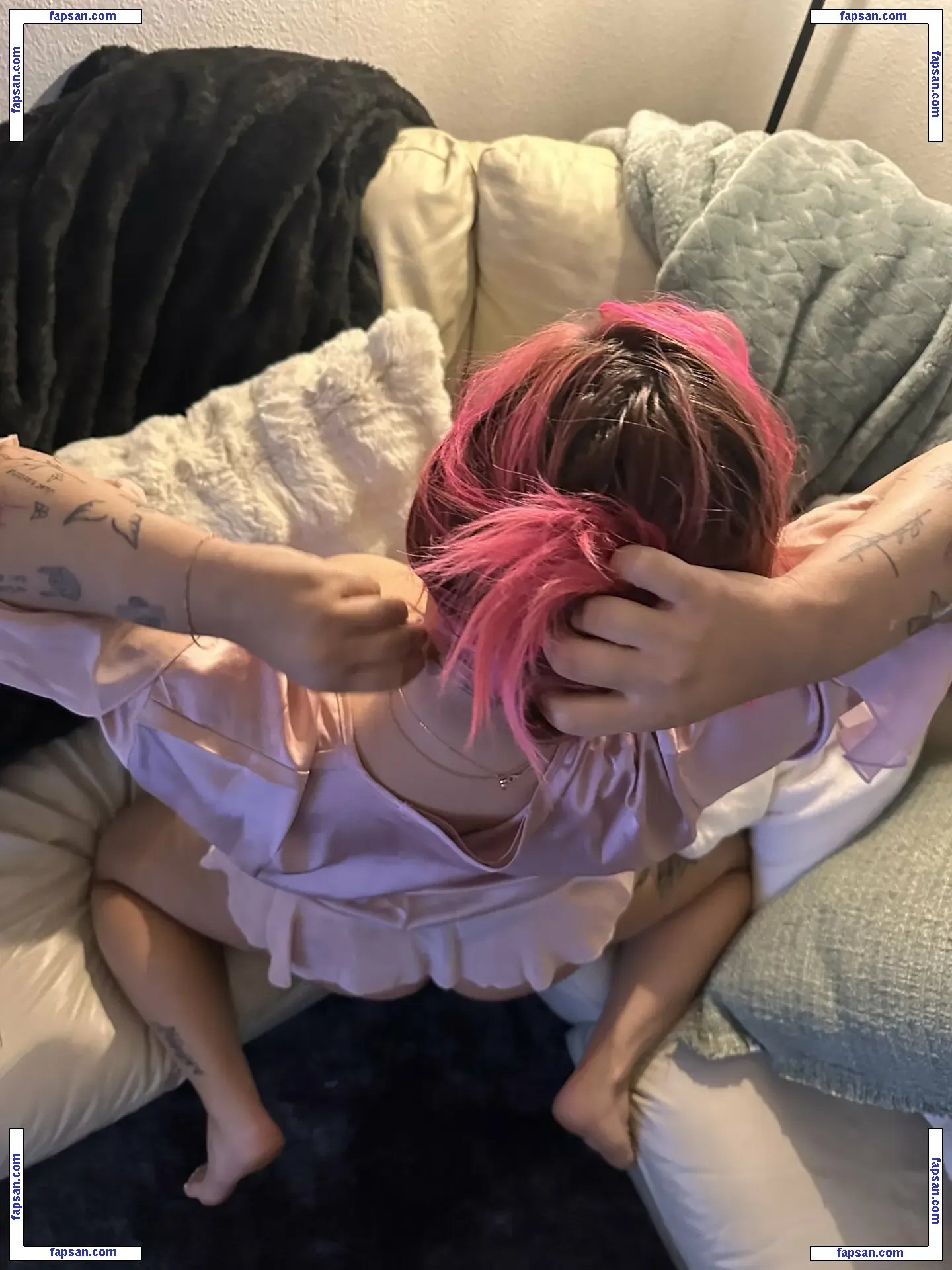 arivosss nude photo #0007 from OnlyFans