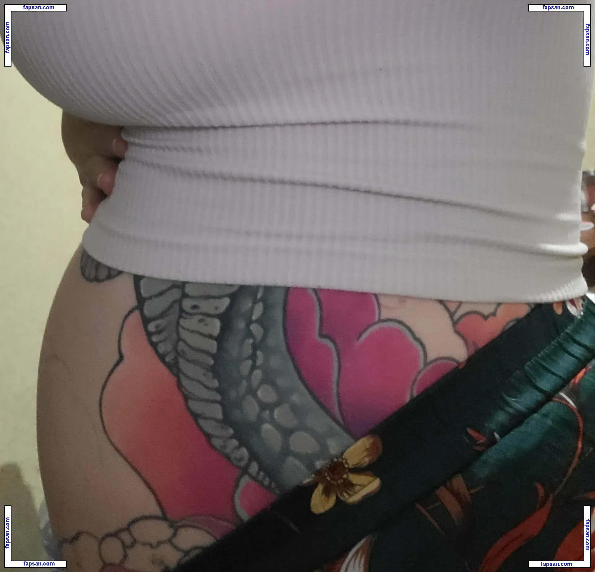 arkartaviy голая фото #0002 с Онлифанс