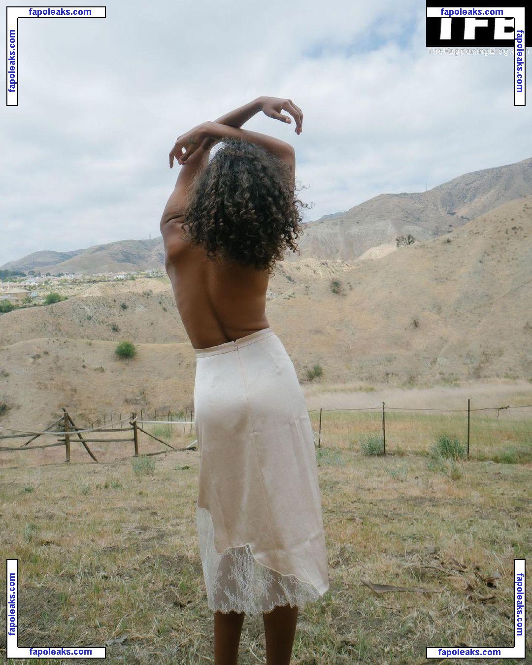 Arlissa nude photo #0028 from OnlyFans