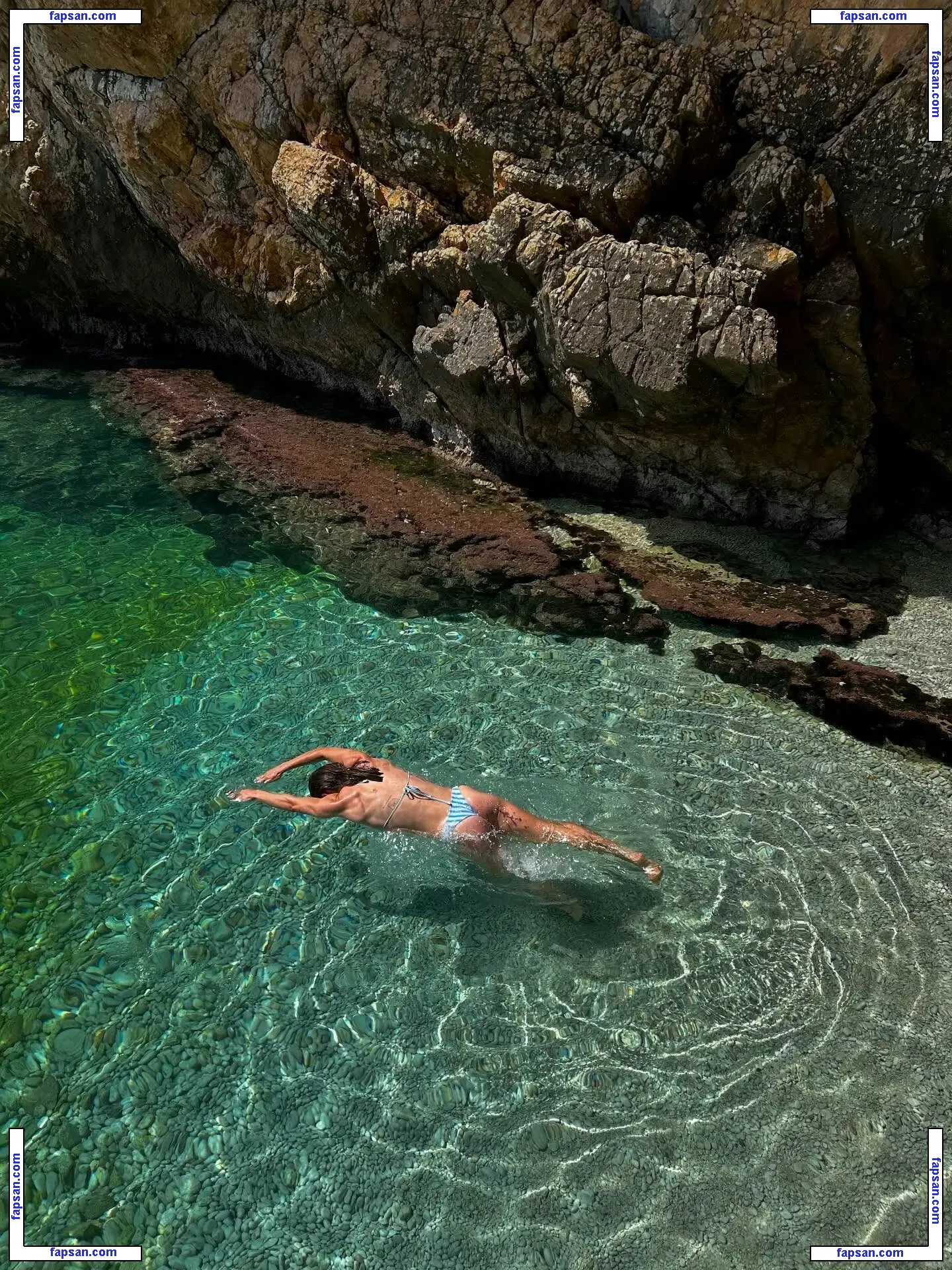 Arola Aparicio голая фото #0004 с Онлифанс