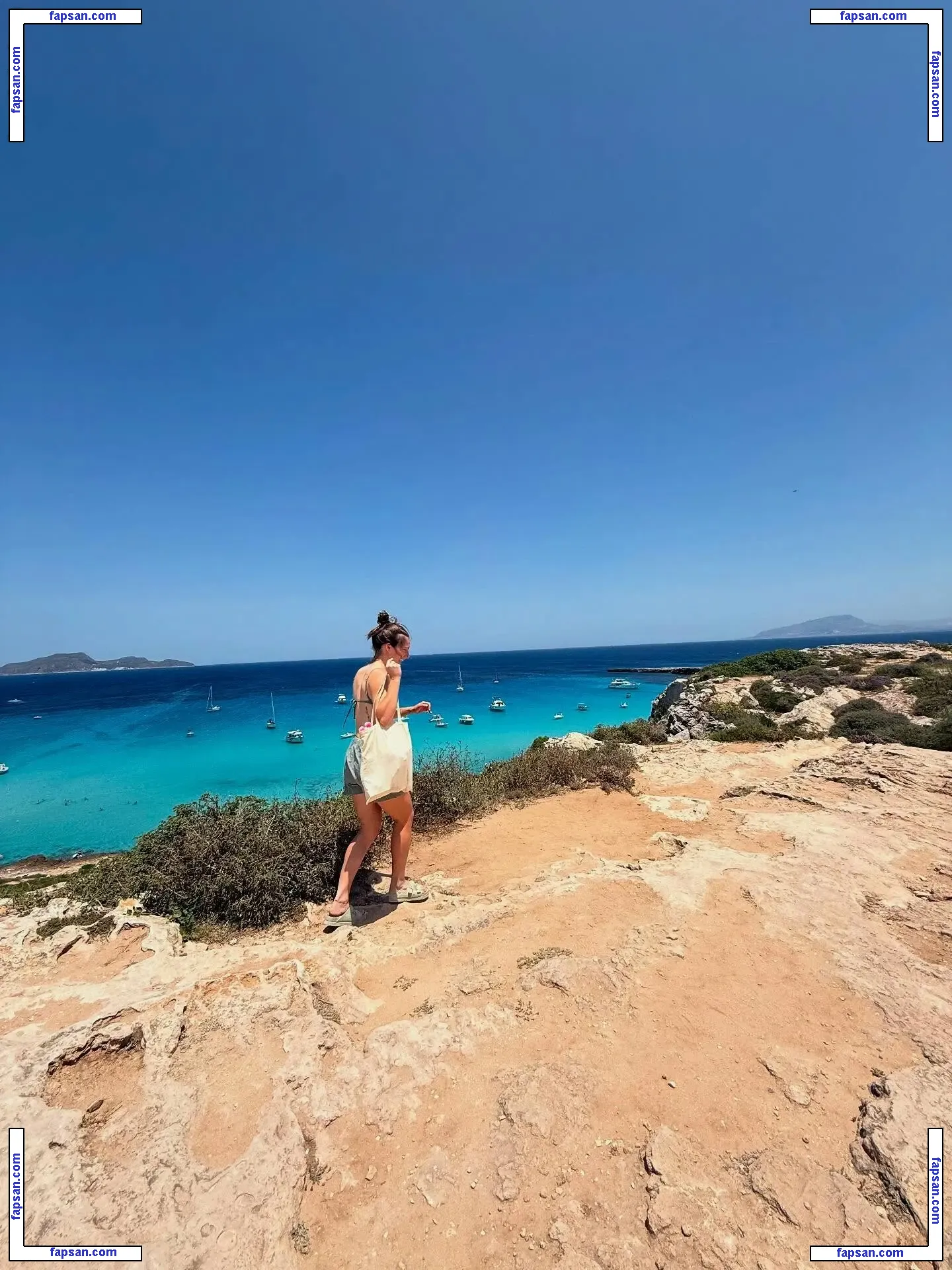 Arola Aparicio голая фото #0006 с Онлифанс