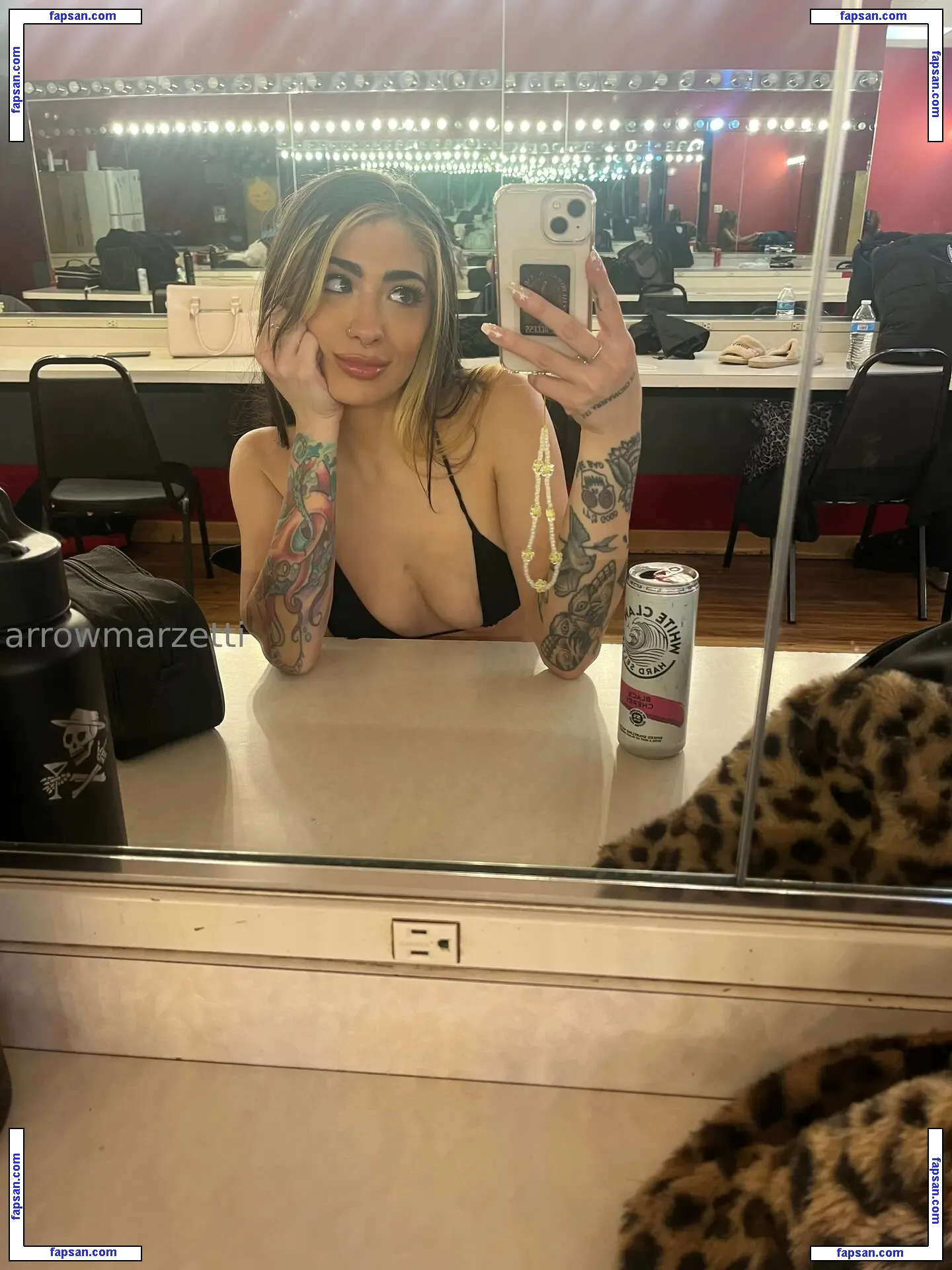 arrowmarzetti nude photo #0005 from OnlyFans