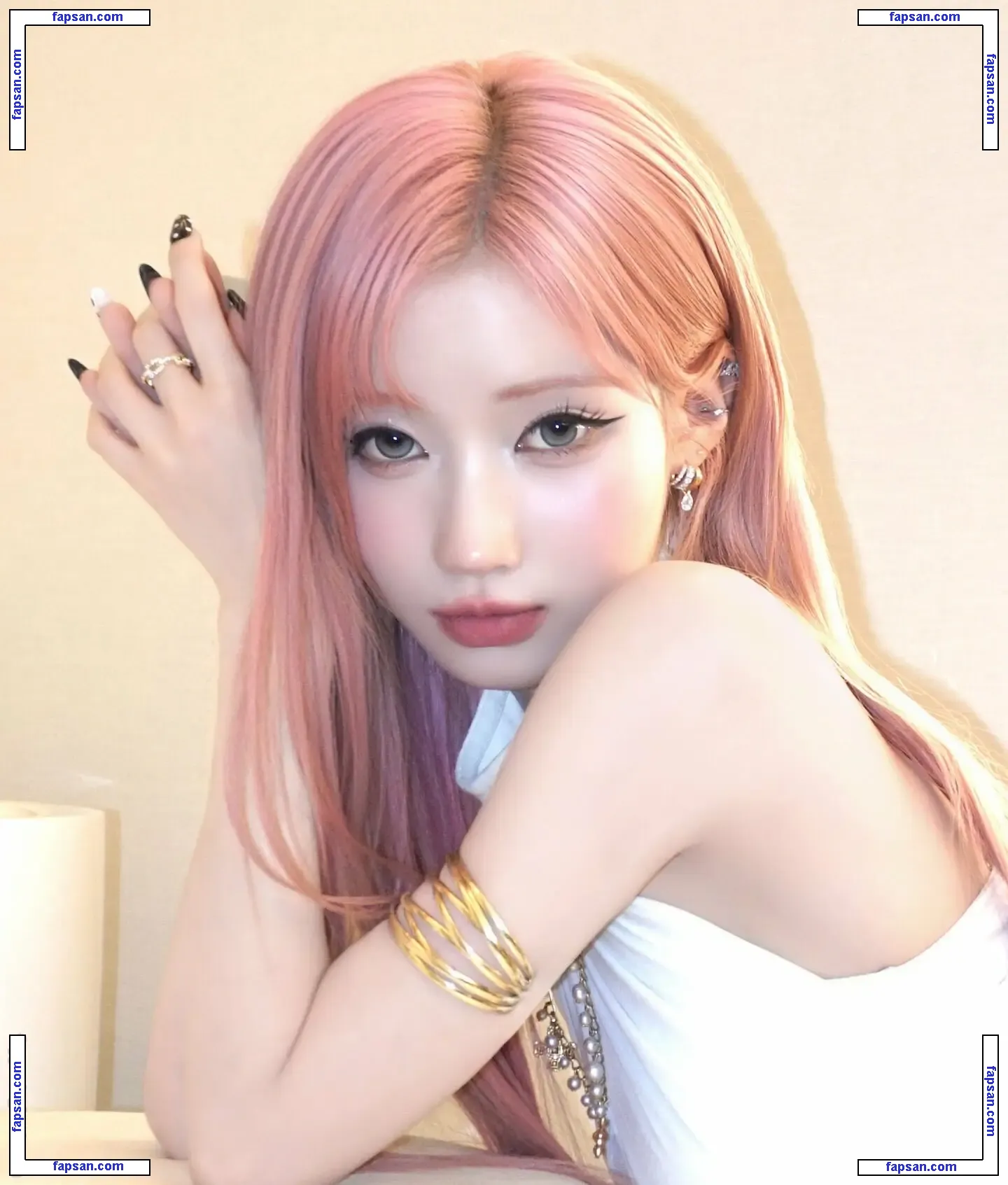 Asa Enami голая фото #0008 с Онлифанс