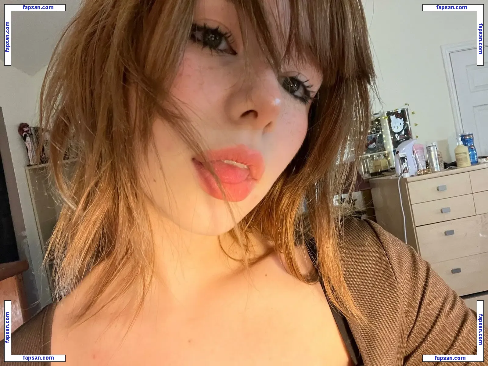 ashisbees nude photo #0025 from OnlyFans