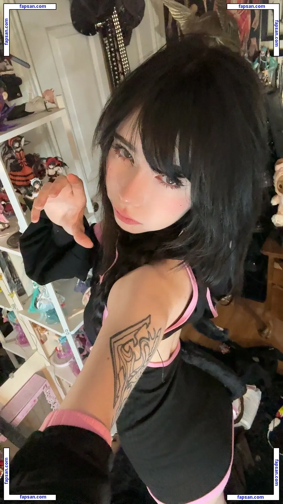 ashisbees nude photo #0059 from OnlyFans