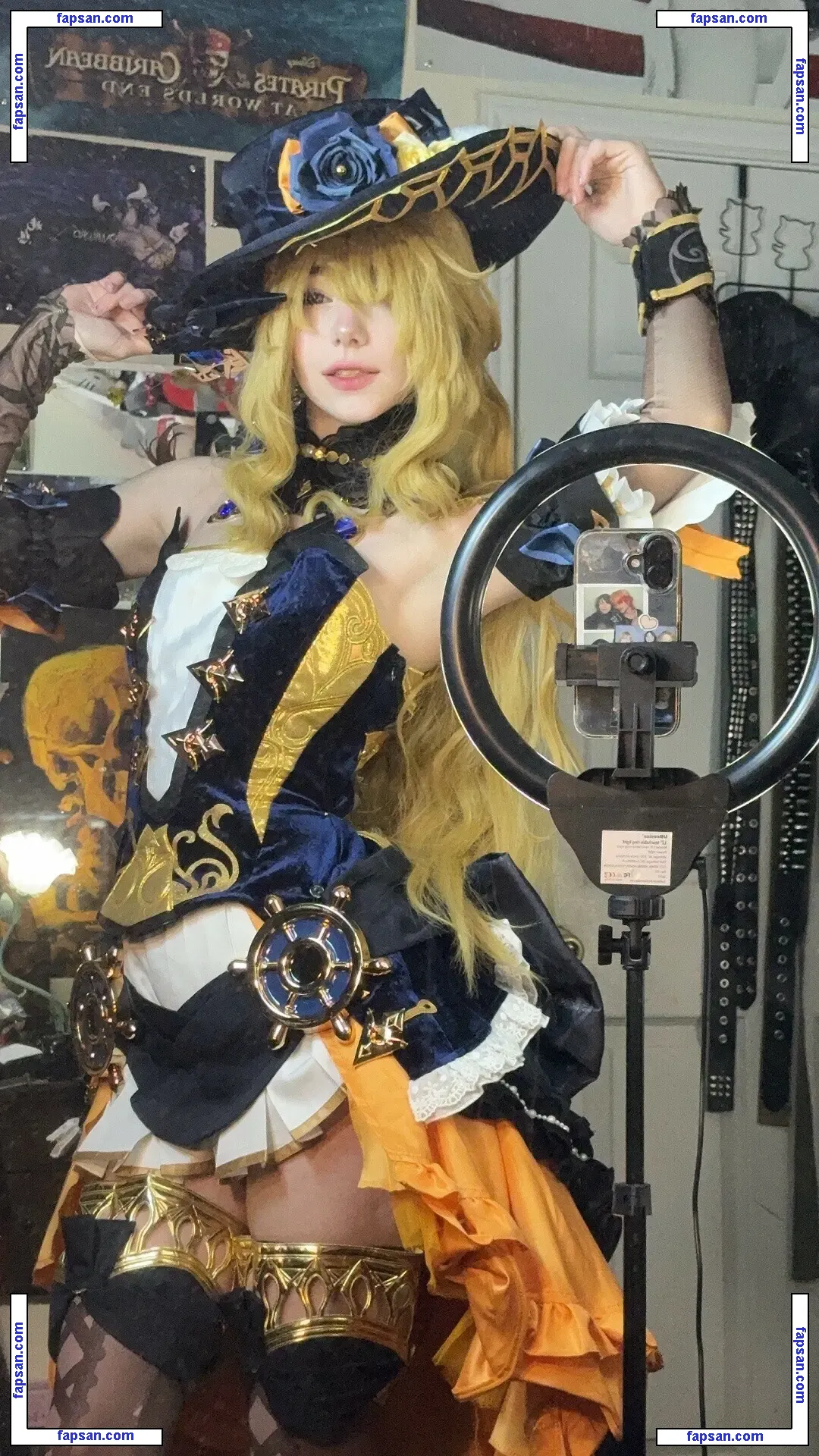 ashisbees nude photo #0068 from OnlyFans