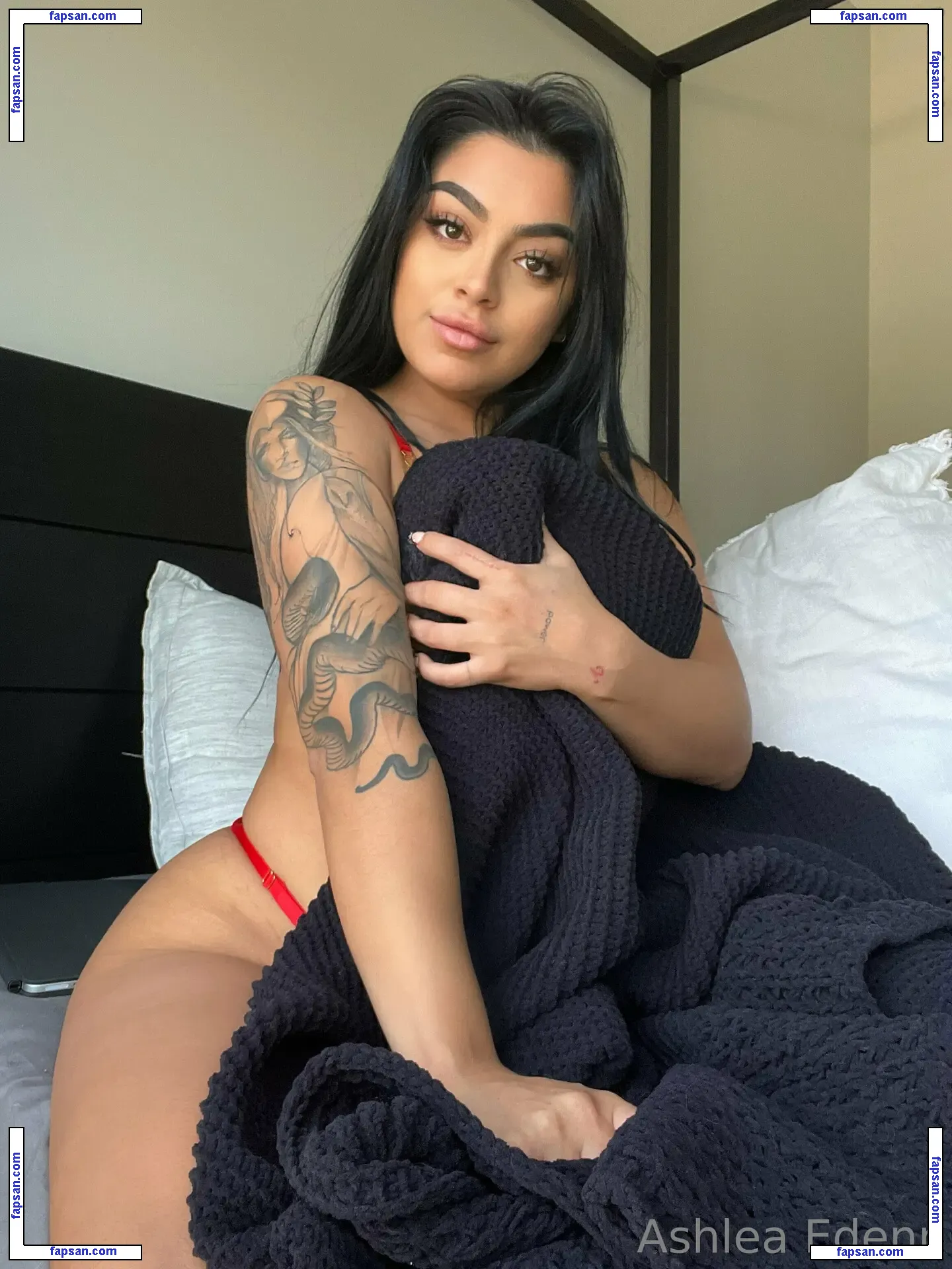 ashleasoffline nude photo #0022 from OnlyFans