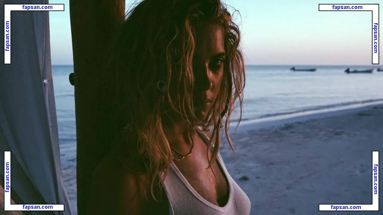 Ashley Benson nude photo #0940 from OnlyFans