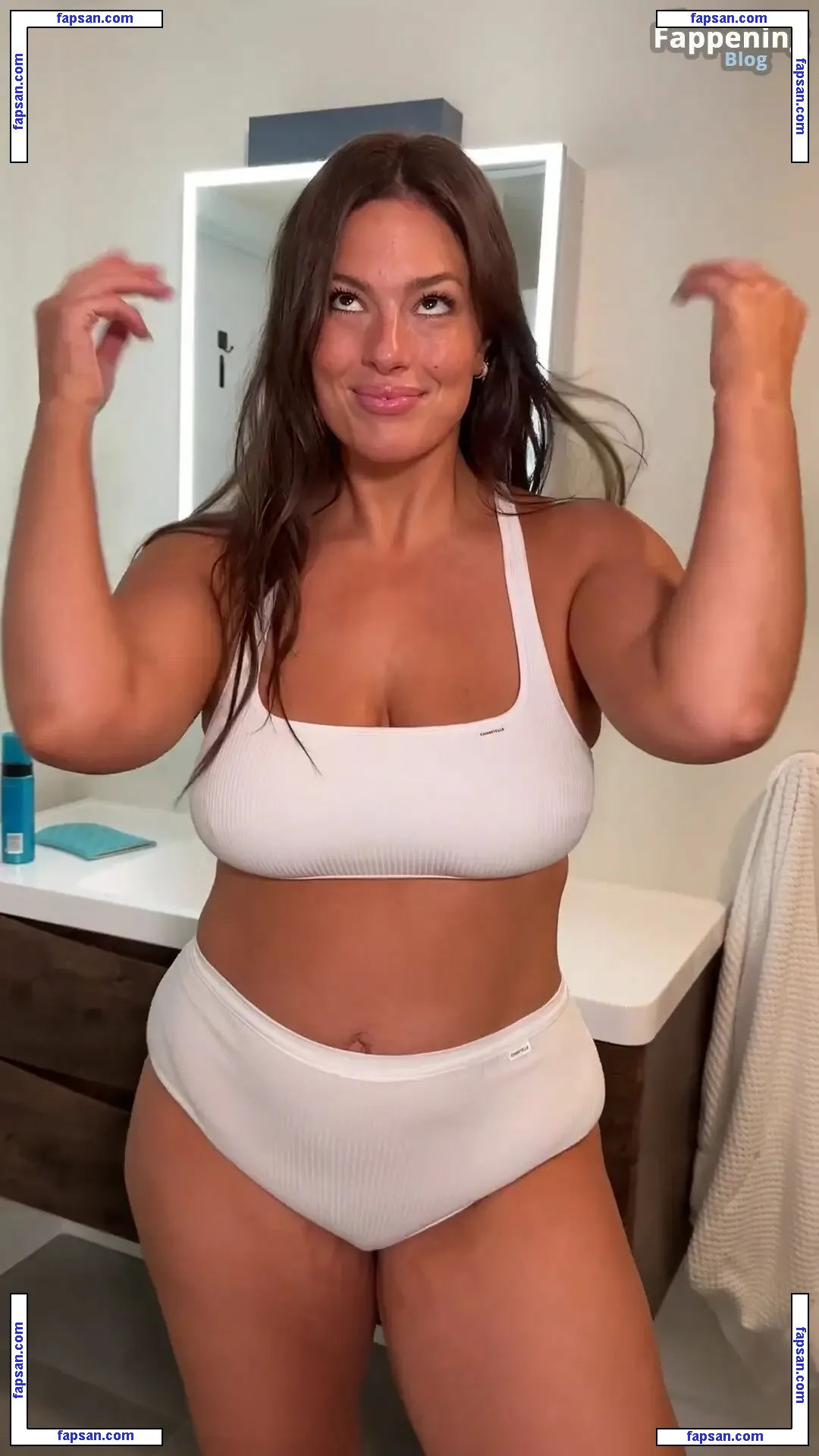 Ashley Graham nude photo #2384 from OnlyFans